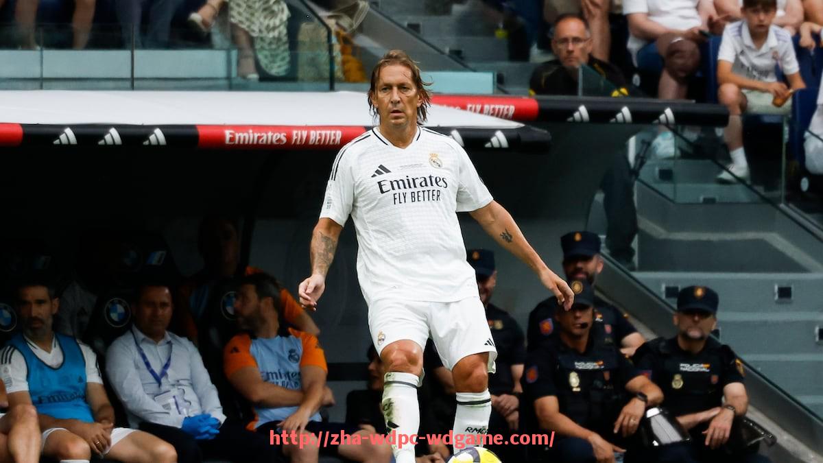 问鼎娱乐官方网站-世俱杯助威照片上传指南，分享你现场的热血表情