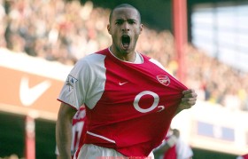 问鼎娱乐官方网站-2004年中超联赛山东鲁能战绩与关键球员